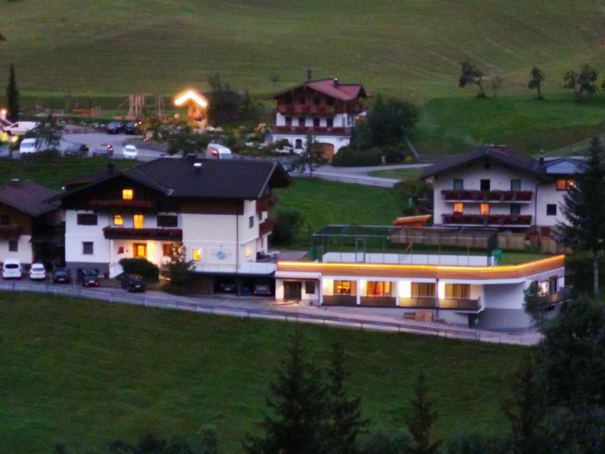 Alpen-Nest Grossarl Apartamento Exterior foto